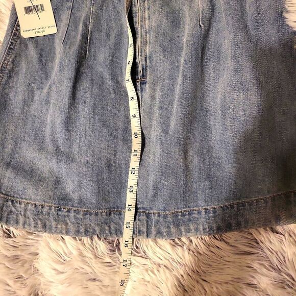 Free people mini skirt NWT, SIZE 2- denim - Picture 4 of 7